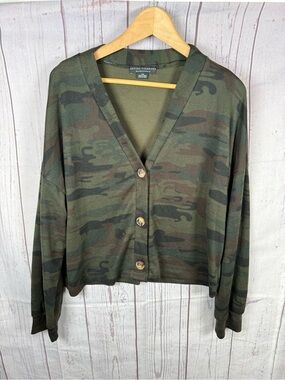Social Standard Cardigan Camo Button-Front V-Neck Size L